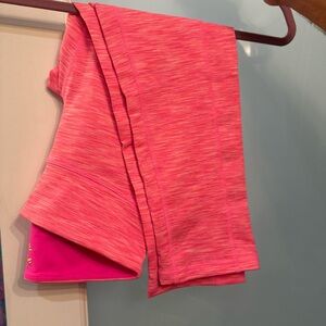 Hot pink space dye cropped leggings. Size small. BNWOT.